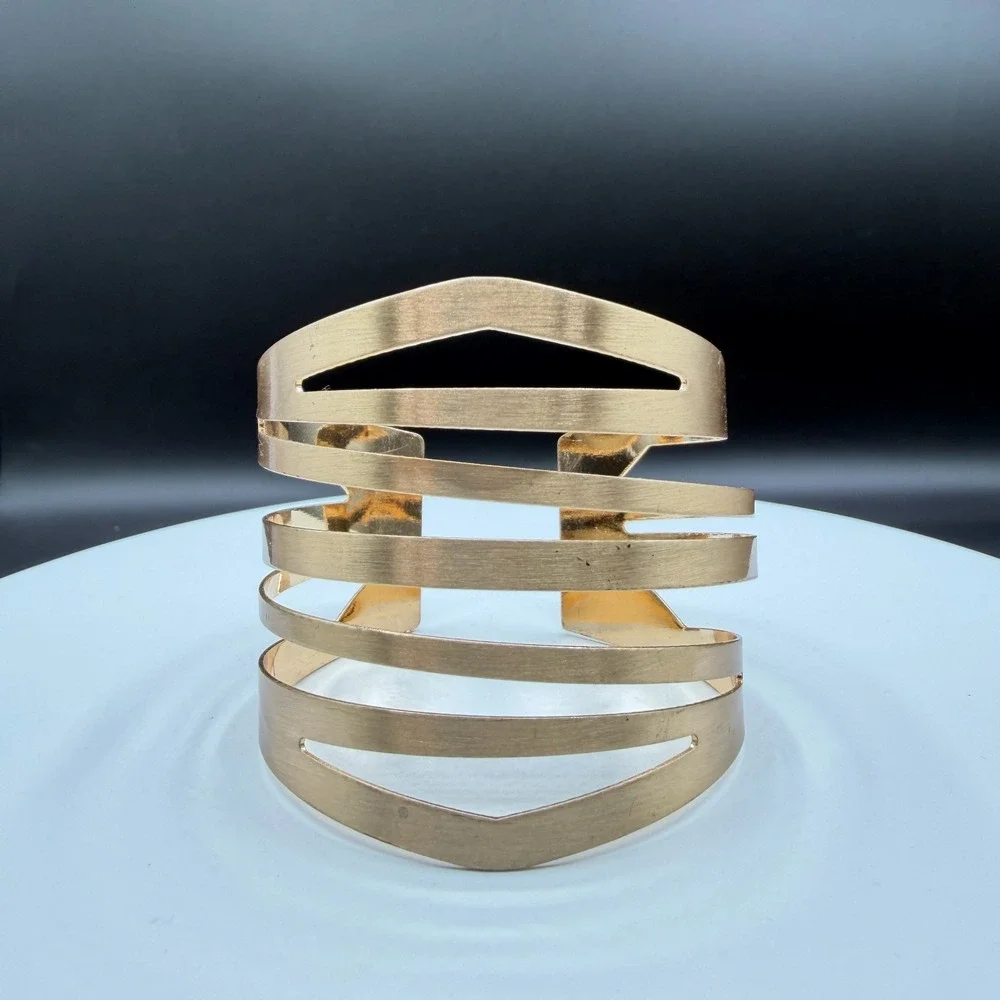 N/A bold gold